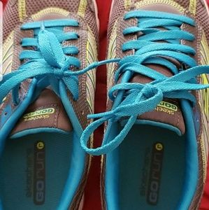 Skechers sneakers